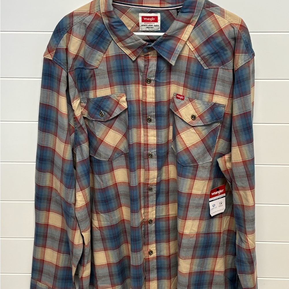 Wrangler Men's Casual Plaid Shirt - Blue, Red, and Tan